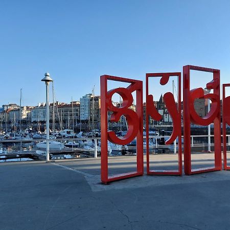 La Galeria De San Lorenzo Gijón Buitenkant foto