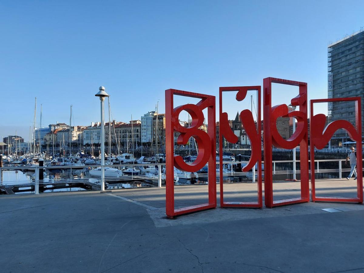 La Galeria De San Lorenzo Gijón Buitenkant foto