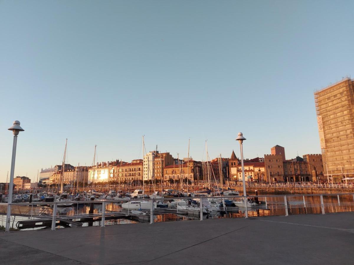 La Galeria De San Lorenzo Gijón Buitenkant foto